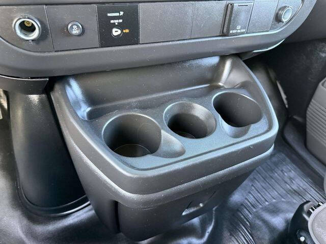 2024 Chevrolet Express 2500