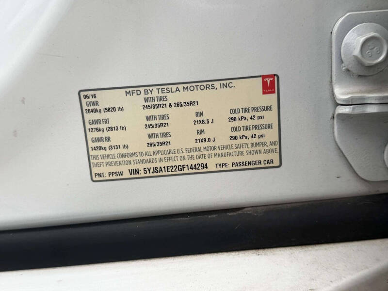 2016 Tesla Model S 90D