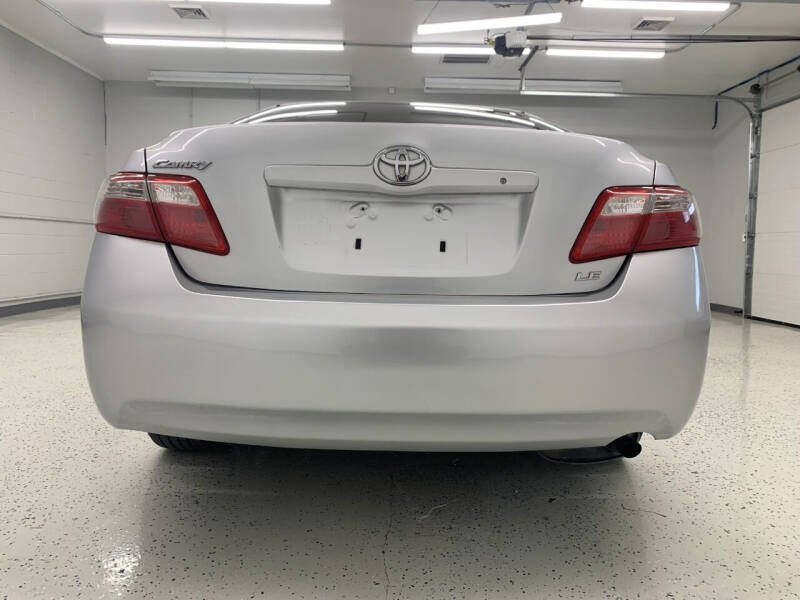 2009 Toyota Camry LE photo 7