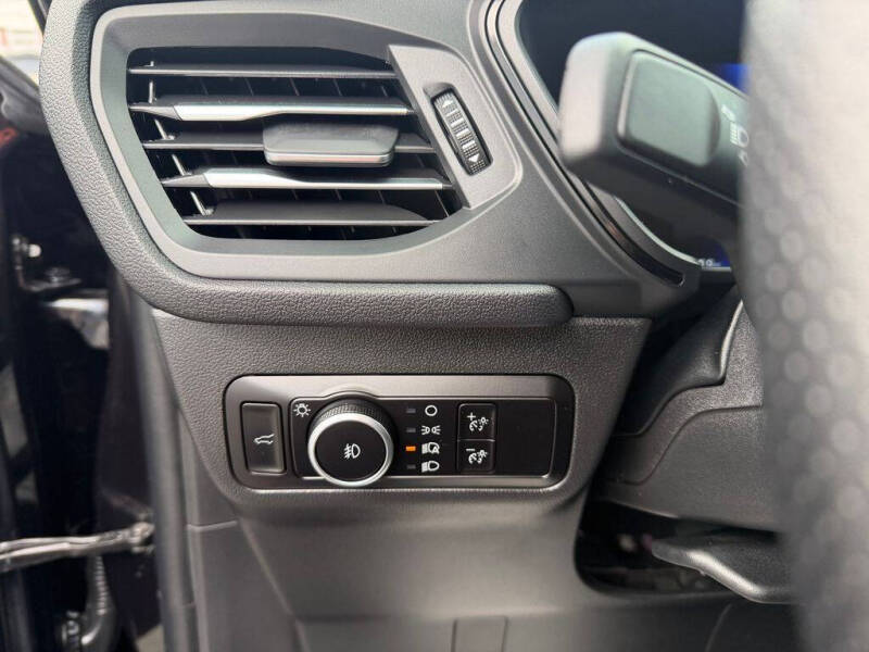 2025 Ford Escape ST-Line Select