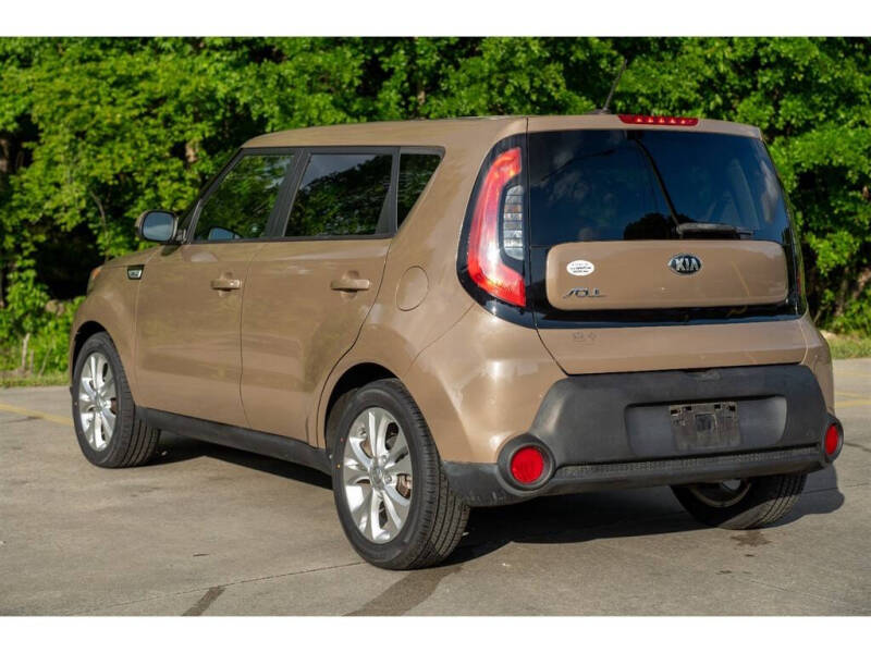 2015 Kia Soul +