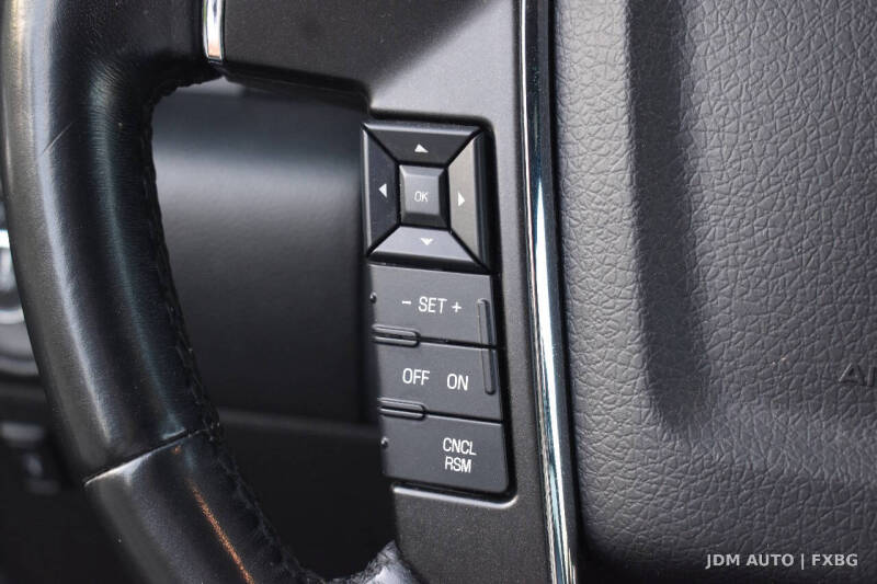 2017 Lincoln Navigator Select