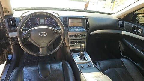 2015 Infiniti Q40