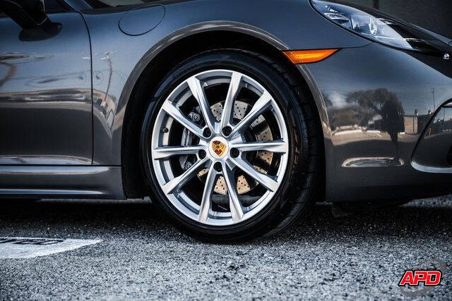 2021 Porsche 718 Boxster