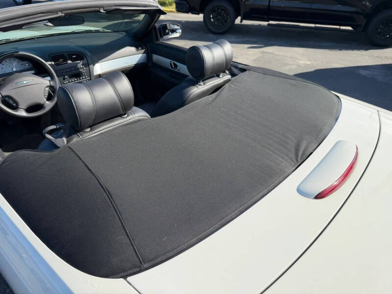 2002 Ford Thunderbird Deluxe