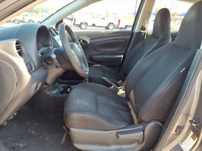 2017 Nissan Versa 1.6 S