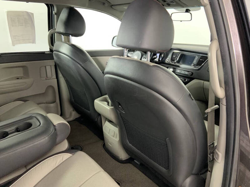2017 Kia Sedona LX