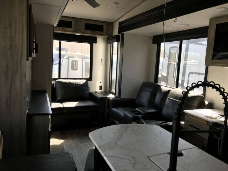 2022 Forest River ARTIC WOLF 3660