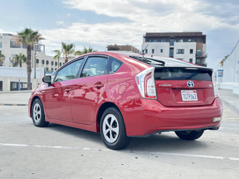 2014 Toyota Prius Three