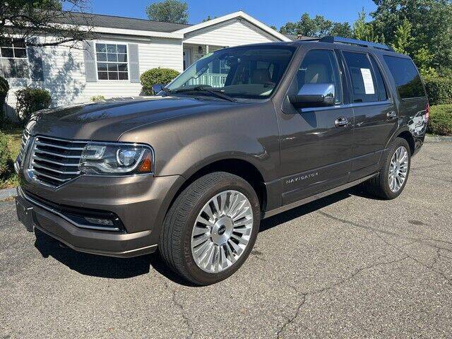 2015 Lincoln Navigator for sale at Paramount Motors in Taylor MI