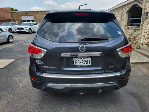 2014 Nissan Pathfinder SL