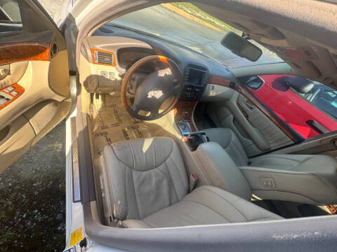 2004 Lexus LS 430