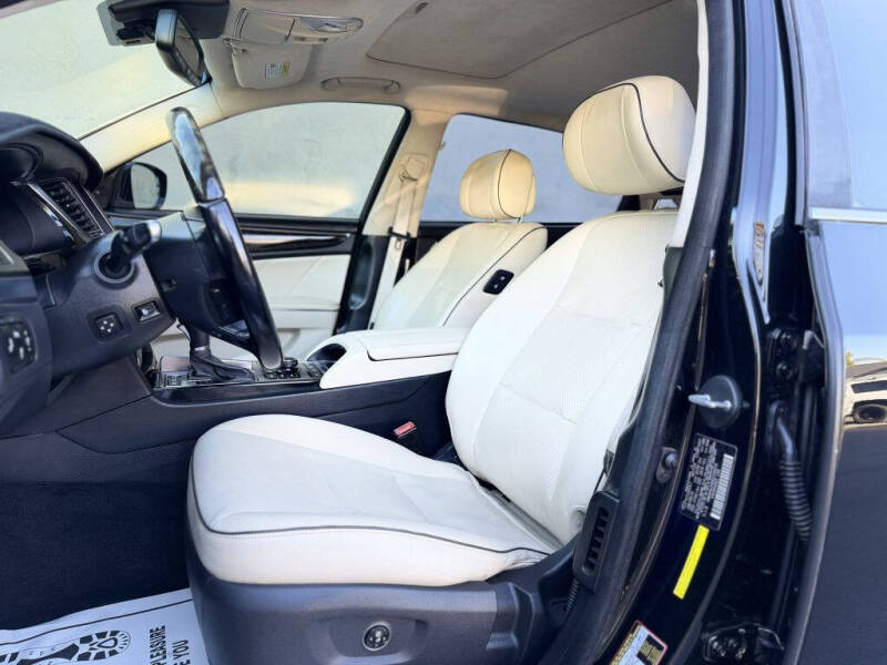 2016 Hyundai Equus Signature