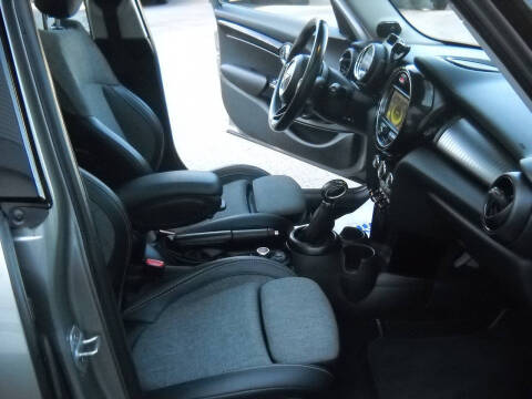 2017 MINI Hardtop 4 Door Cooper