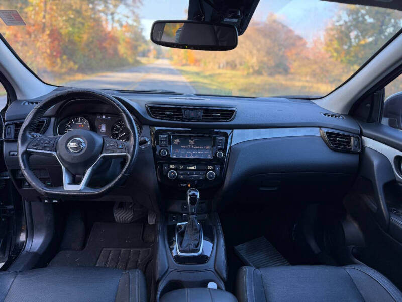 2020 Nissan Rogue Sport SL