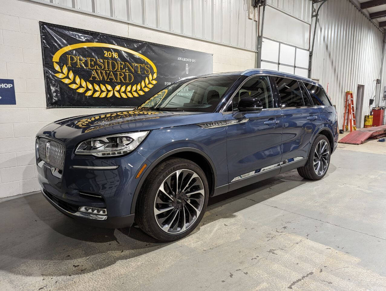 2021 Lincoln Aviator for sale at LIDTKE MOTORS in BEAVER DAM, WI