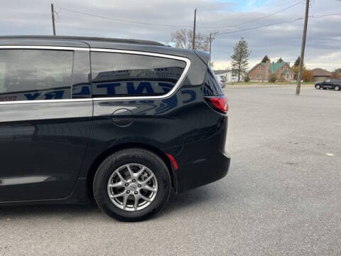 2022 Chrysler Pacifica Touring
