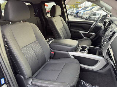 2018 Nissan Titan SV