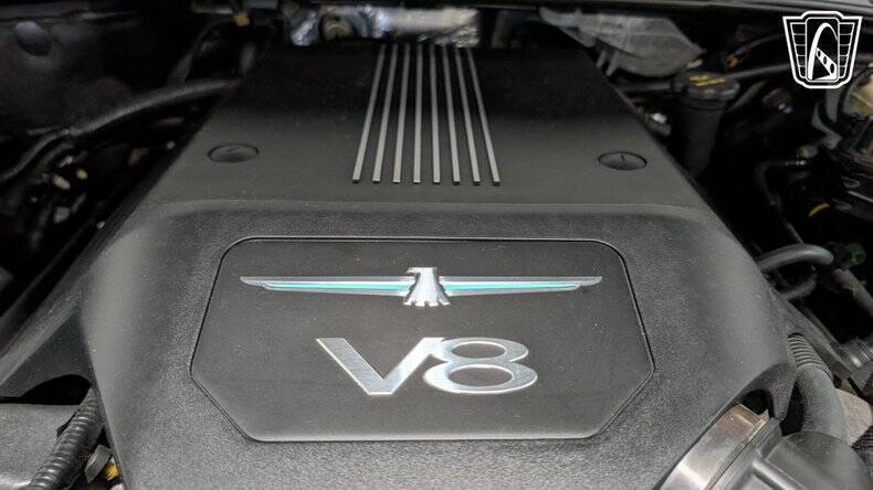 2004 Ford Thunderbird