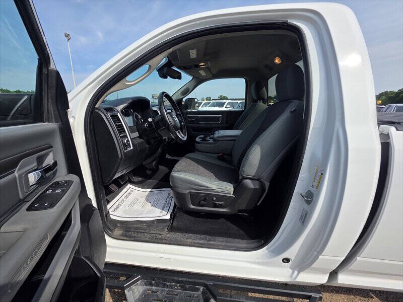 2016 RAM 1500 SLT