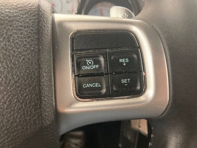 2012 Dodge Challenger SXT