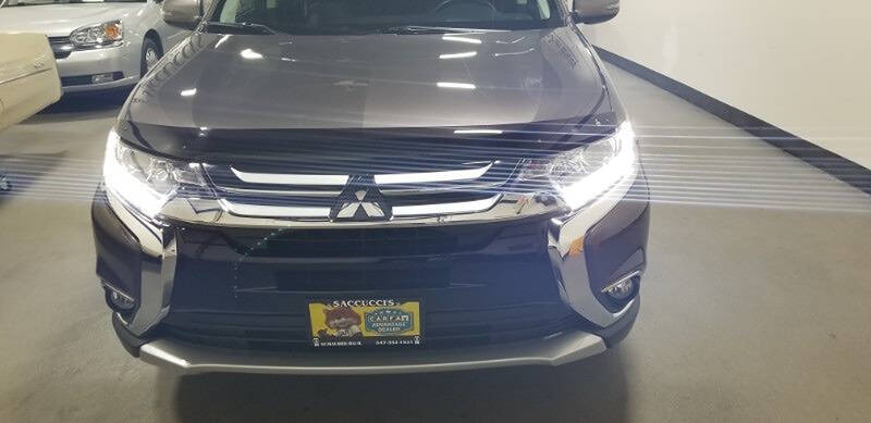 2017 Mitsubishi Outlander for sale at Saccucci's Of Schaumburg in Schaumburg, IL