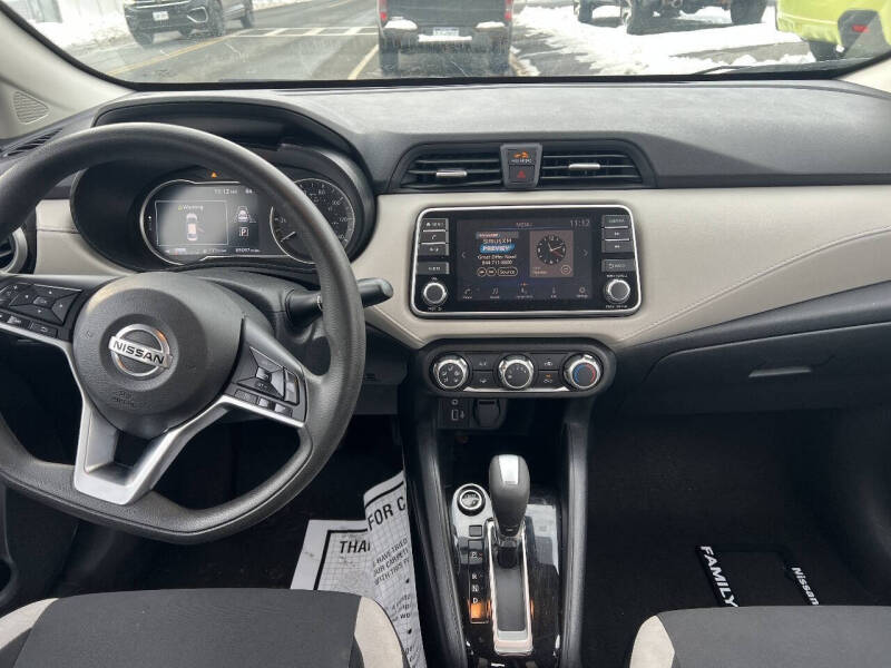 2021 Nissan Versa SV