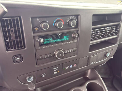 2024 Chevrolet Express 2500