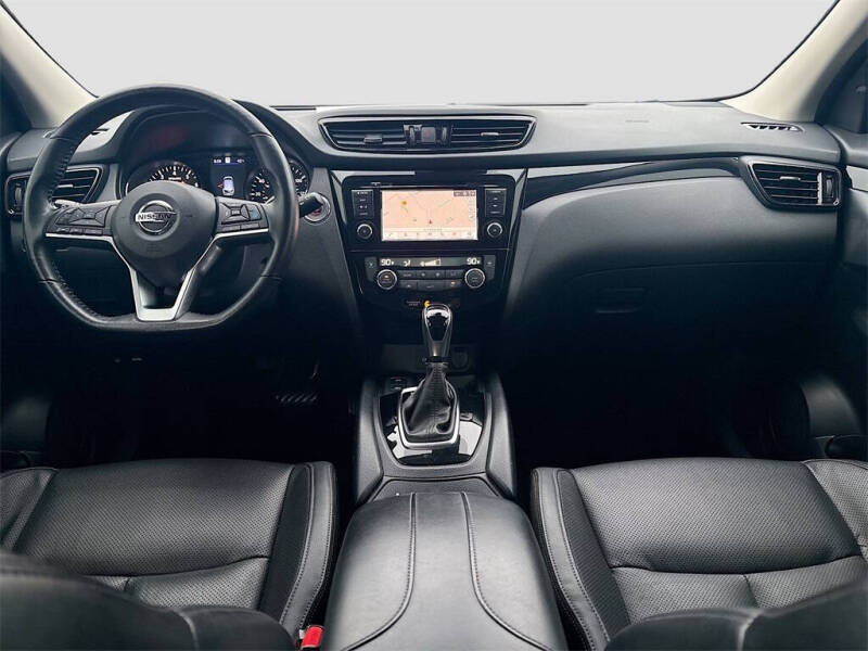 2022 Nissan Rogue Sport SL