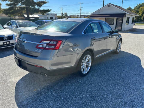 2013 Ford Taurus SEL