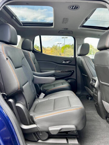 2023 GMC Acadia AT4