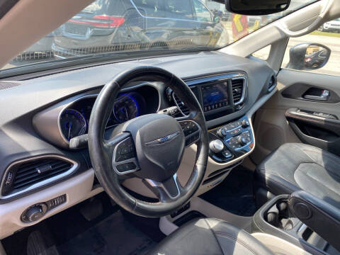 2020 Chrysler Pacifica Touring L