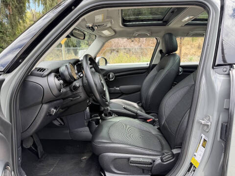 2016 MINI Hardtop 4 Door Cooper