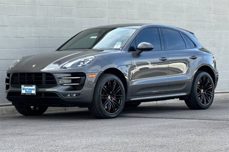 2017 Porsche Macan