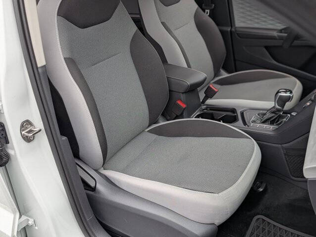 2024 Volkswagen Taos S