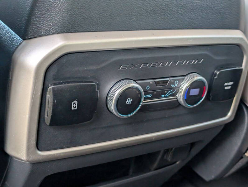 2022 Ford Expedition MAX XLT