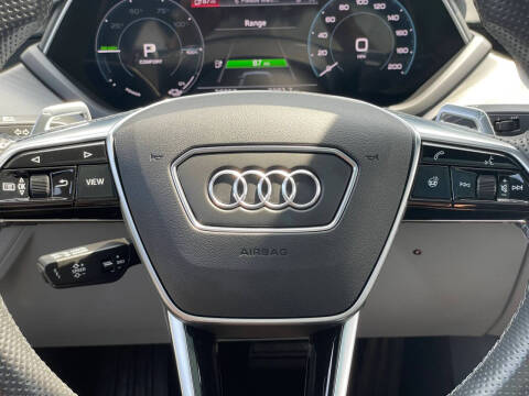 2022 Audi e-tron GT quattro Prestige