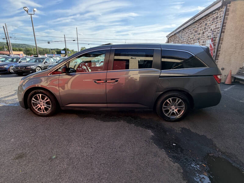 2011 Honda Odyssey EX-L w/DVD