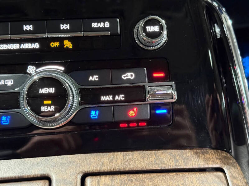 2022 Lincoln Navigator Black Label