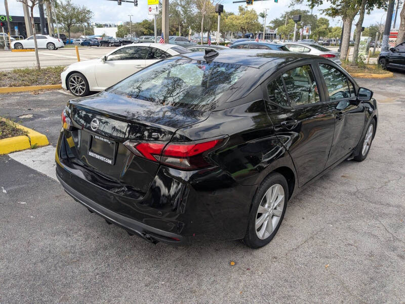 2021 Nissan Versa SV