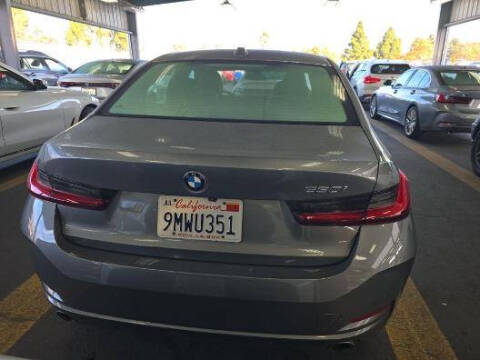 2024 BMW 3 Series 330i