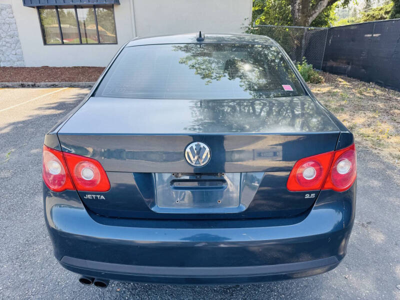 Used 2005 Volkswagen New Jetta 2.5 with VIN 3VWDF71K05M607445 for sale in Tacoma, WA