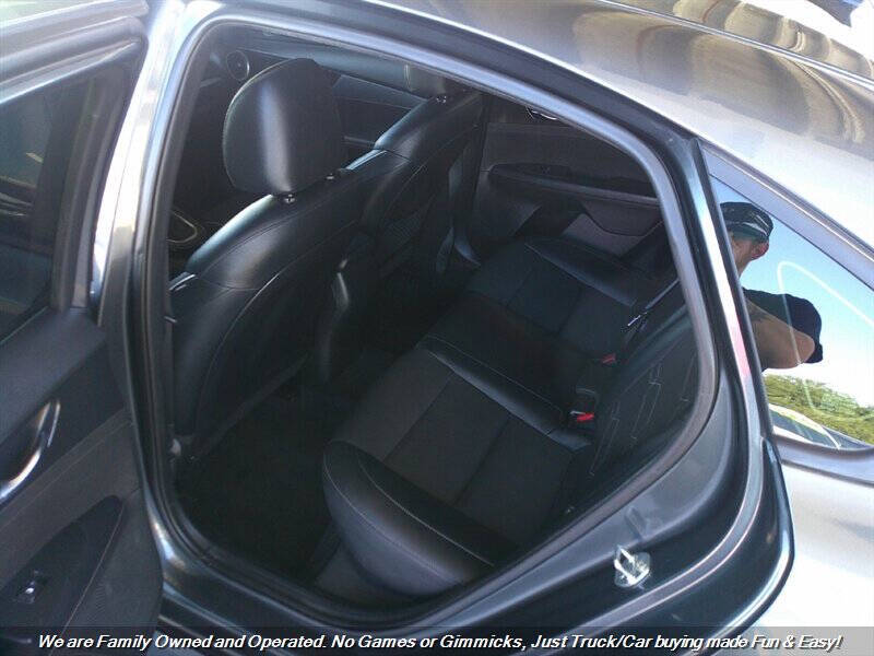 2022 Kia Forte GT Line