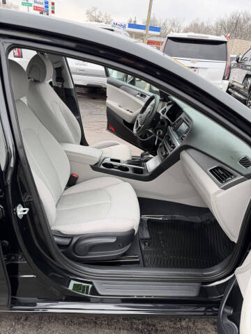 2016 Hyundai Sonata SE