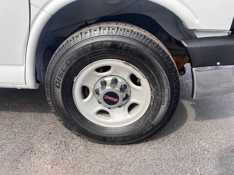 2017 GMC Savana 2500