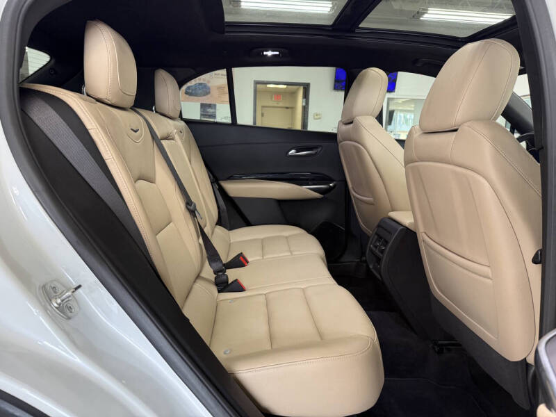 2024 Cadillac XT4 Luxury