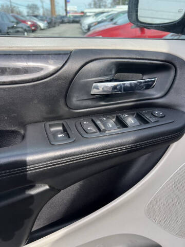 2013 Dodge Grand Caravan SXT