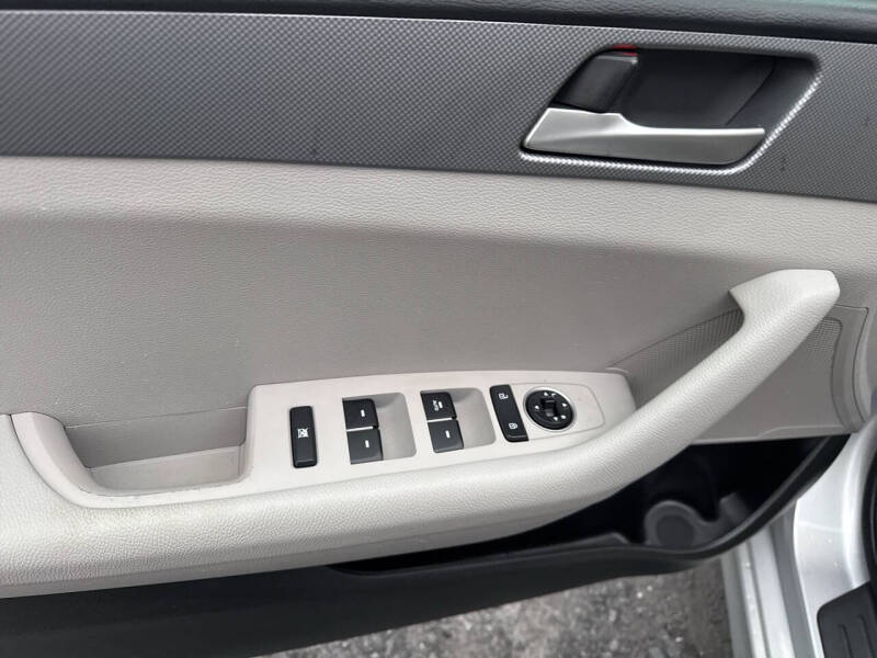 2018 Hyundai Sonata SE