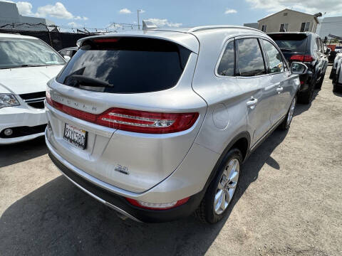 2016 Lincoln MKC Select