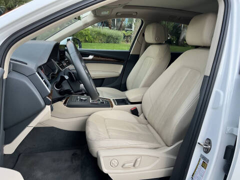 2018 Audi Q5 2.0T quattro Premium Plus